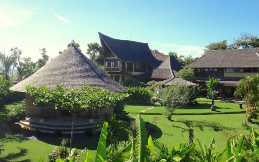 11 Bedroom Joglo Style Estate in Berawa - Leasehold - Bali Luxury Estate