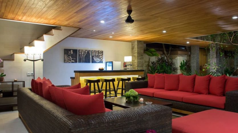 4 Bedroom Luxury Villa in Seminyak Freehold - Bali Luxury Estate 8