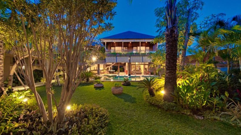 6 Bedroom Luxury Villa in Seminyak - Freehold - Bali Luxury Estate 4