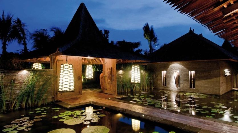 Luxury Canggu Villa - 5 Bedroom Joglo Style - Bali Luxury Estate 8