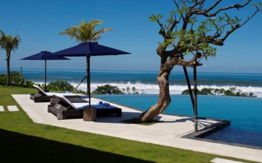 Luxury Villa in Tabanan - Freehold Villa 6 Bedrooms 4