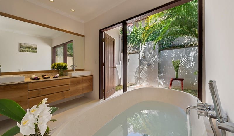 Pererenan Luxury Villa - 7 Bedroom Freehold - Bali Luxury Estate 4