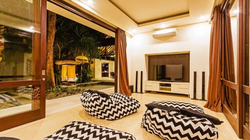 Stunning Luxury Villa in Seminyak - Bali Luxury Estate 21