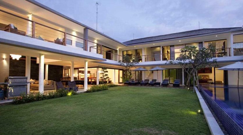 Jimbaran Luxury Living - Close to the Beach Freehold - Bali Luxury Estate 10