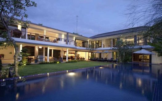 Jimbaran Luxury Living - Close to the Beach Freehold - Bali Luxury Estate