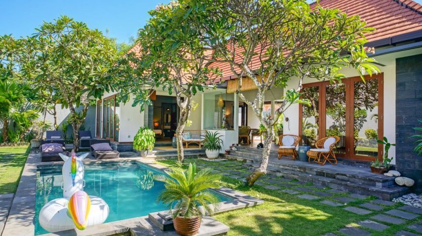 Sanur Beach Side Villa - Long Term Rental - 3 Bedroom Villa - Bali Luxury Estate (2)