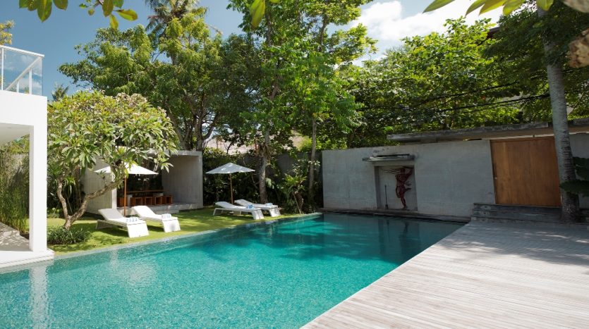 Villa for Sale in Canggu - 6 Bedroom Freehold Luxury - Bali Luxury Estate (14)