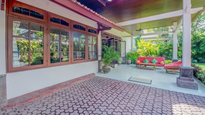 Modern Traditional Bali Style Villa for Sale in Sanur (2)