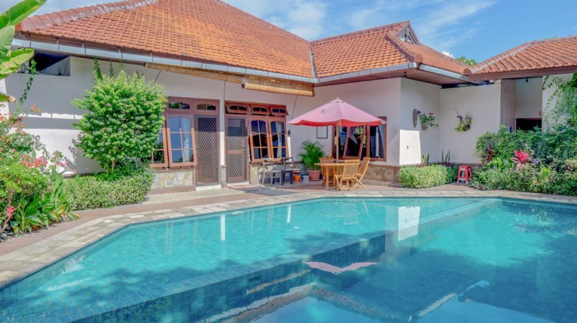 Modern Traditional Bali Style Villa for Sale in Sanur (4)