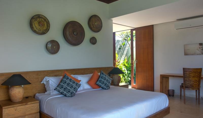 Jimbaran Freehold Villa for Sale - Bali Luxury Estate (11)
