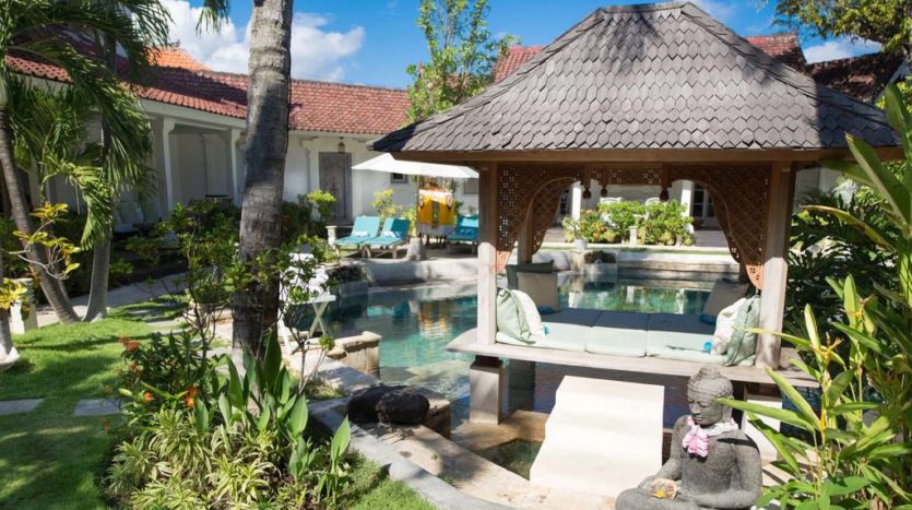 Leasehold villa for sale in Oberoi - Bali Luxury Estate (12)