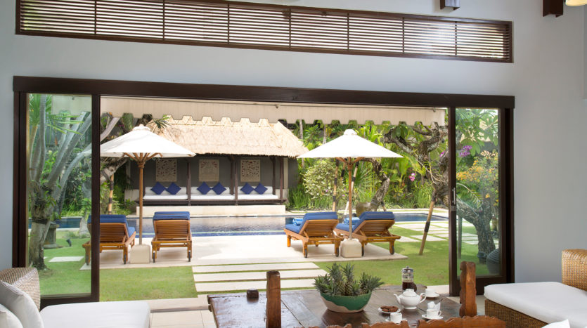 Beautiful villa for sale close by The Legian hotel - Bali Luxury Estate (2)