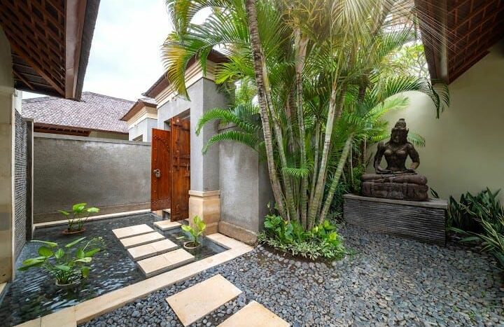 Seminyak Villa for Sale - Total 7 bedrooms - Bali Luxury Estate (2)