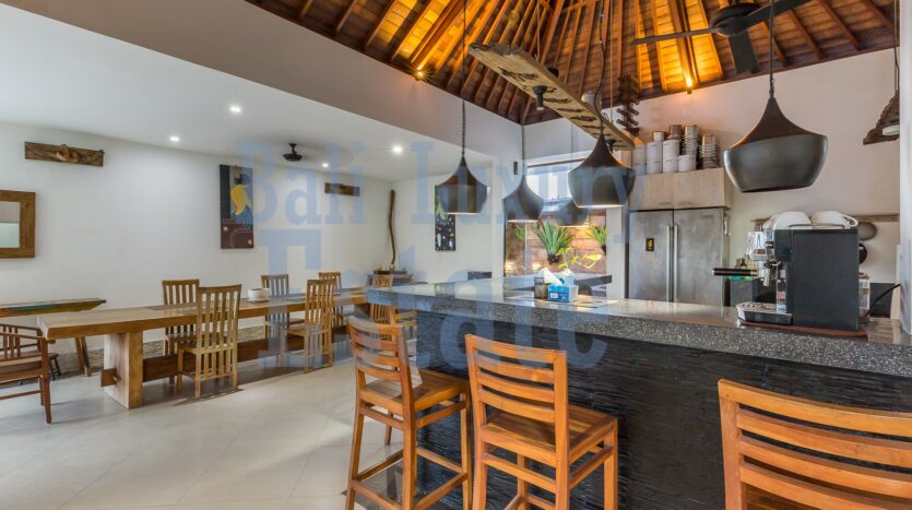 Tropical Villa in the Heart of Kerobokan - Leasehold - Bali Luxury Estate 0 (8)