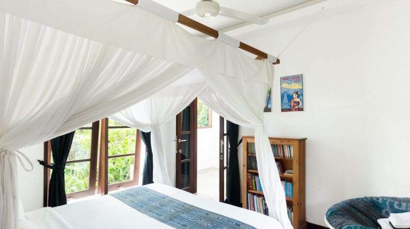 Nyambu Luxury Villa - Ricefield, Jungle and River views - Bali Luxury Estate (10)