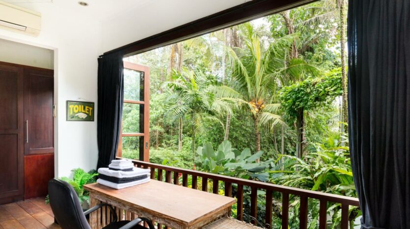 Nyambu Luxury Villa - Ricefield, Jungle and River views - Bali Luxury Estate (11)