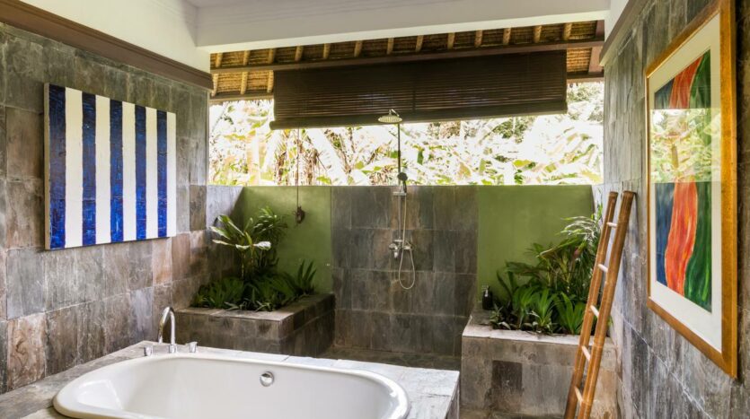 Nyambu Luxury Villa - Ricefield, Jungle and River views - Bali Luxury Estate (28)