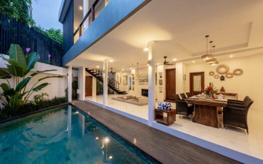 An Extraordinary Opportunity Rare 3-Bedroom Villa for Sale in Seminyak - Bali Luxury Estate (14)