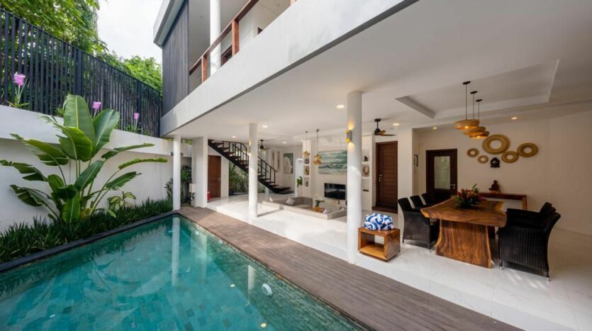An Extraordinary Opportunity Rare 3-Bedroom Villa for Sale in Seminyak - Bali Luxury Estate (3)