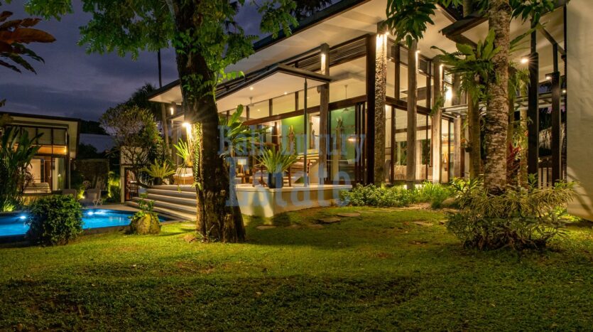 Exquisite Bali Villa in Canggu now for Sale - Bali Luxury Estate (27)